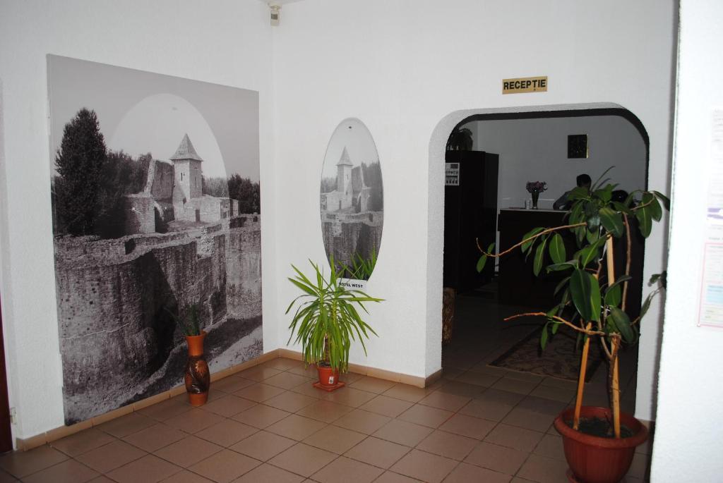 Hotel West Scheia ภายนอก รูปภาพ