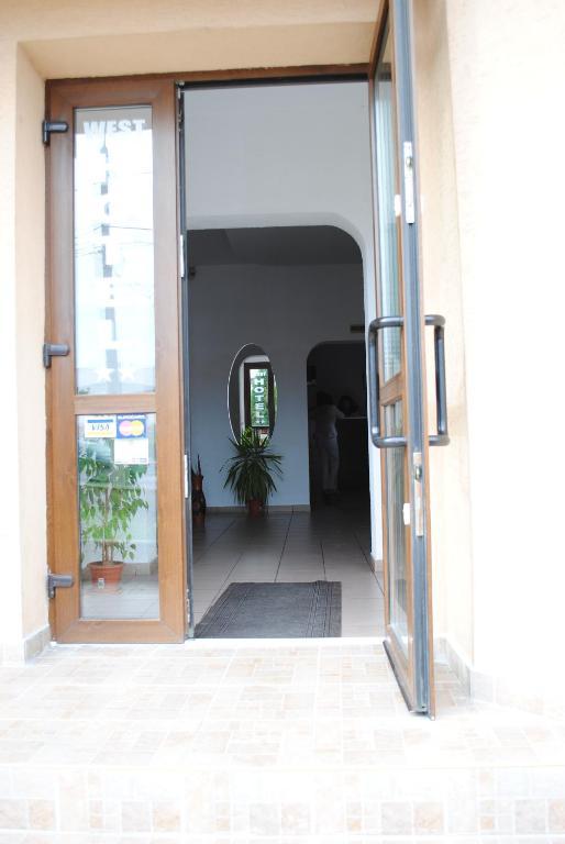 Hotel West Scheia ภายนอก รูปภาพ
